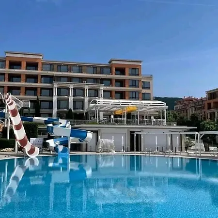 Apartahotel Premier 4